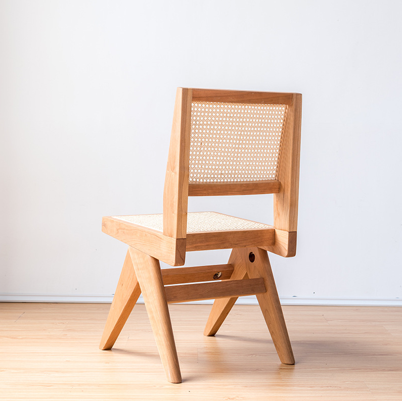 Sera Chair