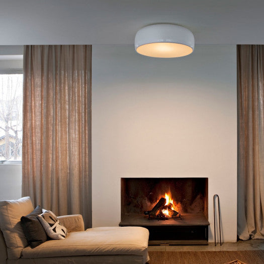 The Valencia style lamp is a timeless beautiful lamps stands for minimal, reduced shapes and design.