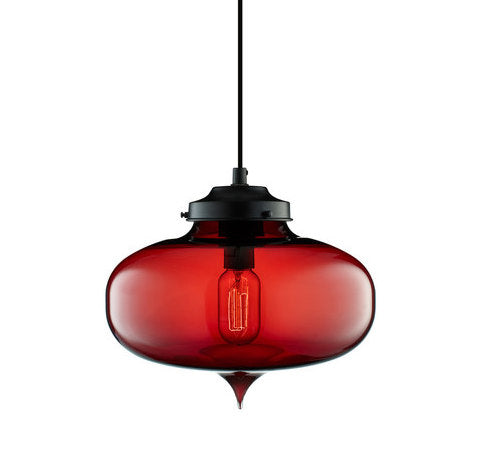 Hendricks style pendant light designs gracefully embodies the luxury and timelessness of hand-blown glass while designed to be distinctively contemporary in shape.